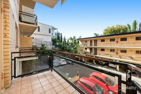 Property photo of 11/76 Gladstone Road Highgate Hill QLD 4101