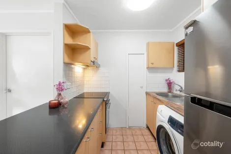 Property photo of 11/76 Gladstone Road Highgate Hill QLD 4101