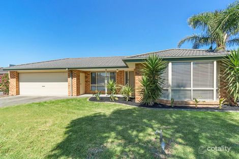 11 Melanie Blair Pl, Skye, VIC 3977