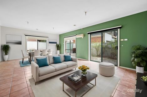 Property photo of 37 Stoke Heath Way Caroline Springs VIC 3023