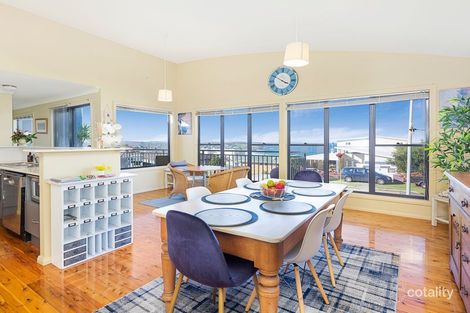 Property photo of 71 North Kiama Drive Kiama Downs NSW 2533