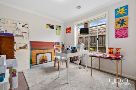 Property photo of 8/17-21 Tandara Circuit Melton West VIC 3337