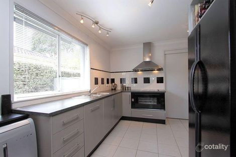 Property photo of 17 Dion Road Glen Waverley VIC 3150