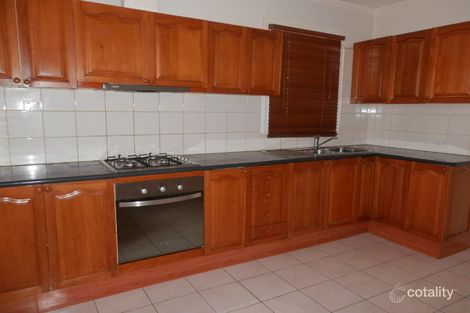 Property photo of 10 Hales Crescent Jacana VIC 3047