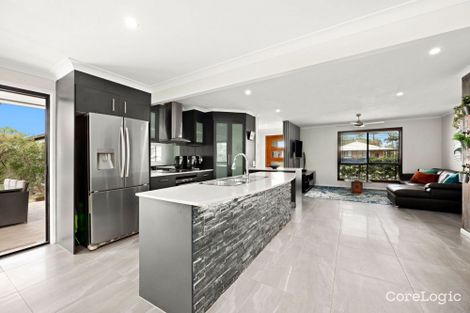 34 Rosella St, Parrearra, QLD 4575