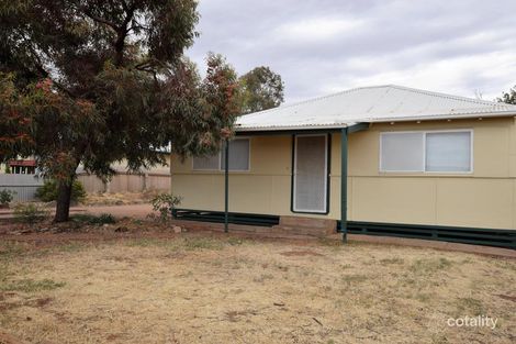 16 West Tce, Quorn, SA 5433