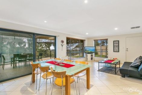 Property photo of 16 Grandview Court Aberfoyle Park SA 5159