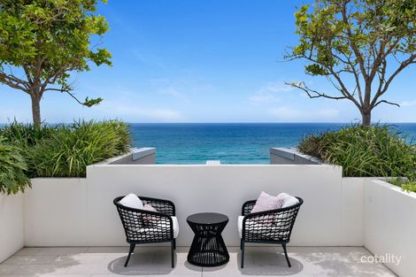 2/10 Third Ave, Palm Beach, QLD 4221