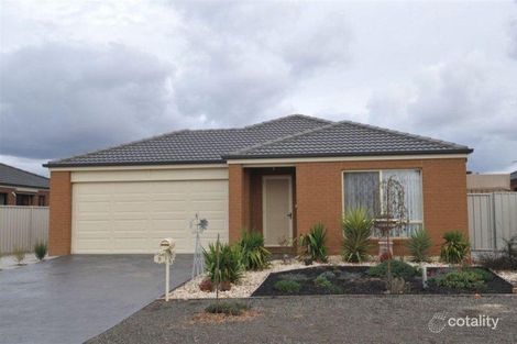 9 Arinya Cl, Ascot, VIC 3551