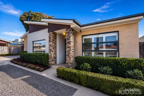 2/14 FLINDERS ST, MENTONE, VIC 3194