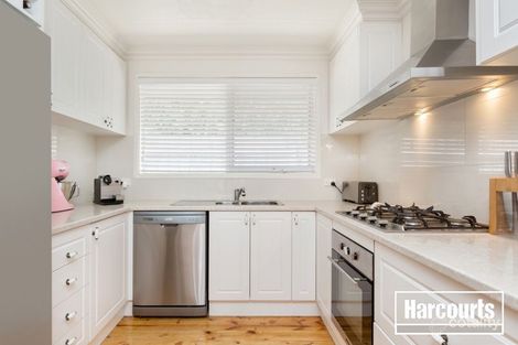 Property photo of 5 Greenlaw Crescent Berwick VIC 3806