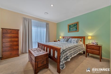 Property photo of 32 Flemington Crescent Werribee VIC 3030