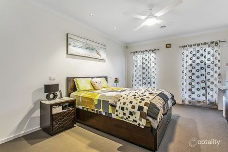 Property photo of 4 Dellinea Street Cranbourne North VIC 3977