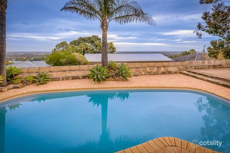 Property photo of 10 Binburra Way Mount Nasura WA 6112