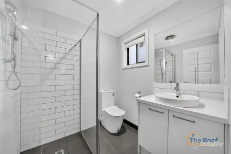 Property photo of 5 Sidon Circuit Tarneit VIC 3029