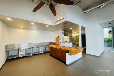 82 Marine Pde, Southport, QLD 4215