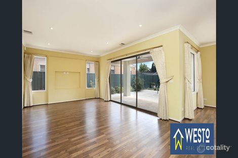 Property photo of 5 Discovery Drive Tarneit VIC 3029