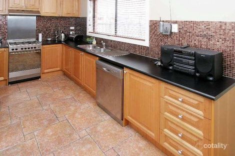 Property photo of 32 Twin River Drive South Morang VIC 3752