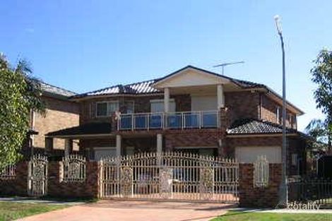105a Humphries Rd, St Johns Park, NSW 2176