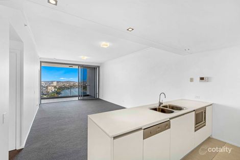 Property photo of 373/30 Macrossan Street Brisbane City QLD 4000