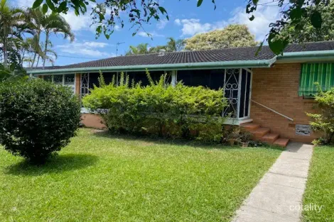 15 Edward St, Labrador, QLD 4215