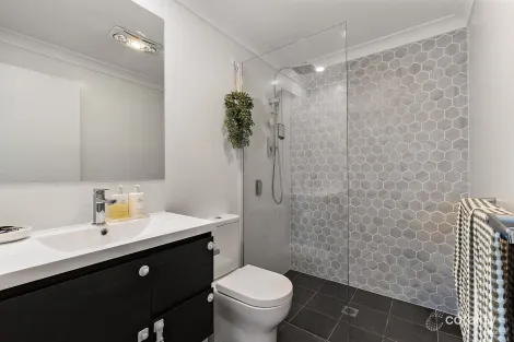 Property photo of 5 Ryhope Street Mount Hutton NSW 2290