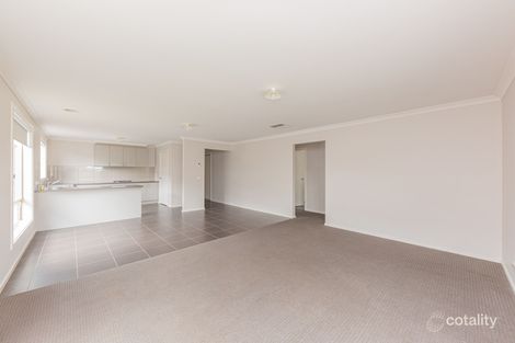 Property photo of 14 Goshawk Drive Pakenham VIC 3810