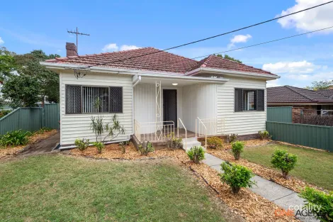 Property photo of 111 Oak Road Kirrawee NSW 2232