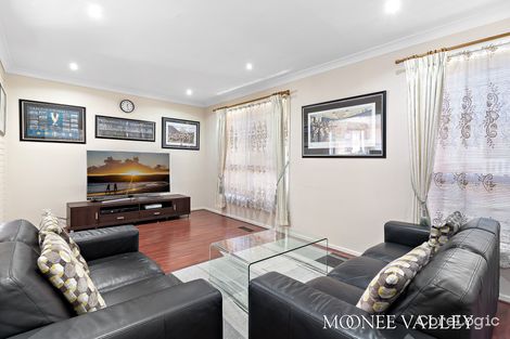 Property photo of 1/52 Montpellier Drive Avondale Heights VIC 3034
