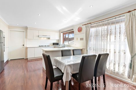 Property photo of 1/52 Montpellier Drive Avondale Heights VIC 3034