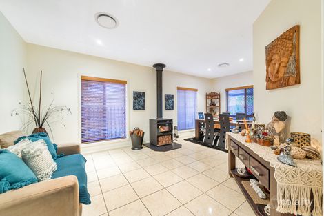 Property photo of 16 Kanangra Crescent Pacific Pines QLD 4211