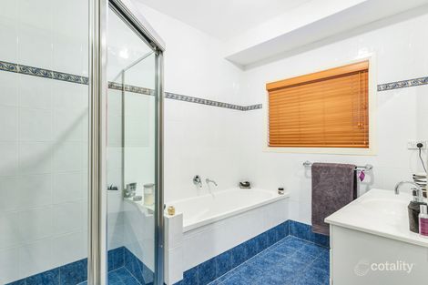 Property photo of 16 Kanangra Crescent Pacific Pines QLD 4211