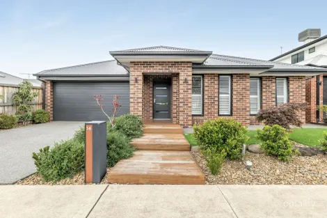 14 Trooper Ave, Sunbury, VIC 3429