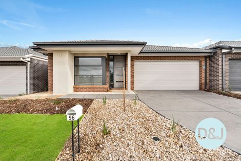 96 Borthwick Pde, Clyde North, VIC 3978