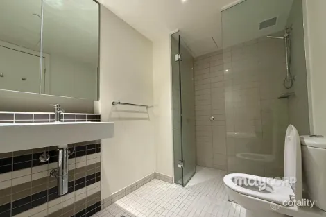 Property photo of 5G/8 Waterside Place Docklands VIC 3008