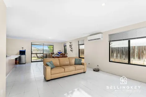 Property photo of 5 Pierre Bend Ellenbrook WA 6069