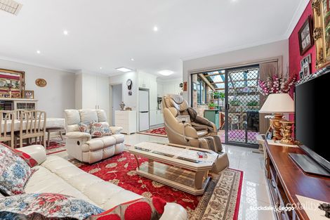 Property photo of 2/231 Outlook Drive Dandenong North VIC 3175