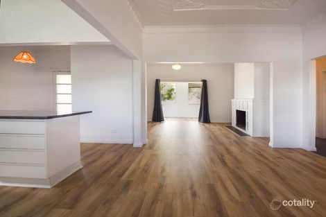 Property photo of 6 Lynch Street Young NSW 2594