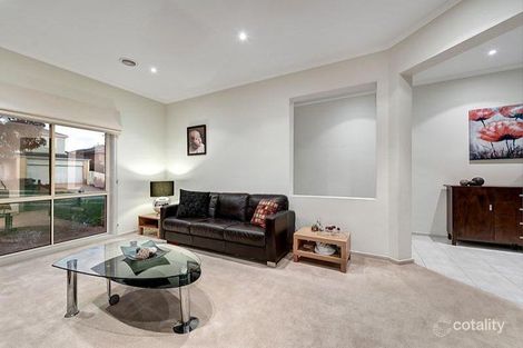 Property photo of 32 Casey Crescent Viewbank VIC 3084