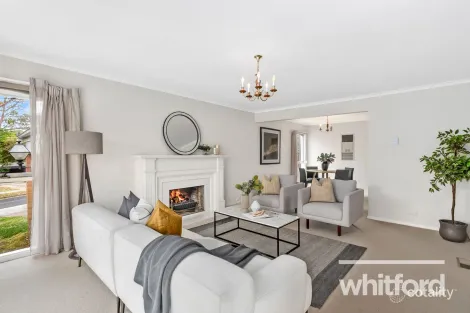 Property photo of 2 Mayfair Drive Newtown VIC 3220