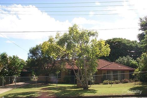 128 Arthur St, Woody Point, QLD 4019