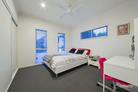 Property photo of 3 School Lane Manly QLD 4179
