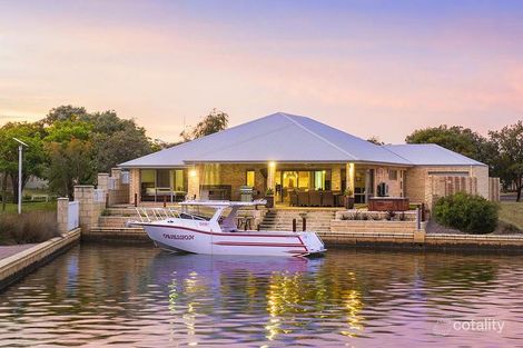 Property photo of 2 Burgee Cove Geographe WA 6280