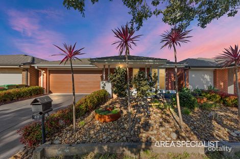 48 Willowtree Dr, Pakenham, VIC 3810