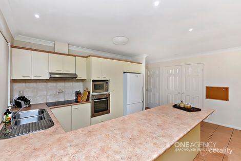 Property photo of 20 Glasshouse Crescent Forest Lake QLD 4078