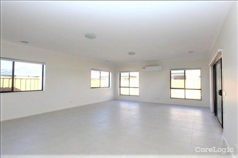 Property photo of 8 Coogee Street Point Cook VIC 3030