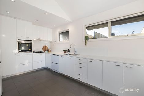 Property photo of 23 Cakebread Mews Kensington VIC 3031