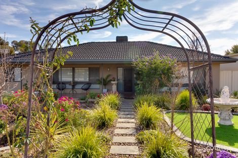 Property photo of 2 Fairway Avenue Barmera SA 5345
