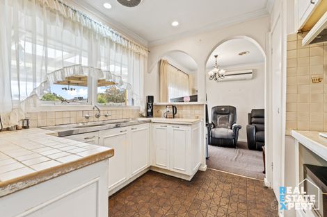 Property photo of 1 Somerville Road Hampton Park VIC 3976