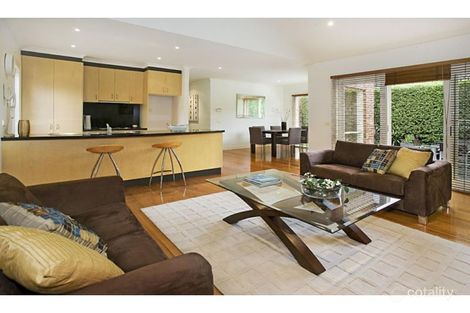 Property photo of 32A Toolambool Road Carnegie VIC 3163